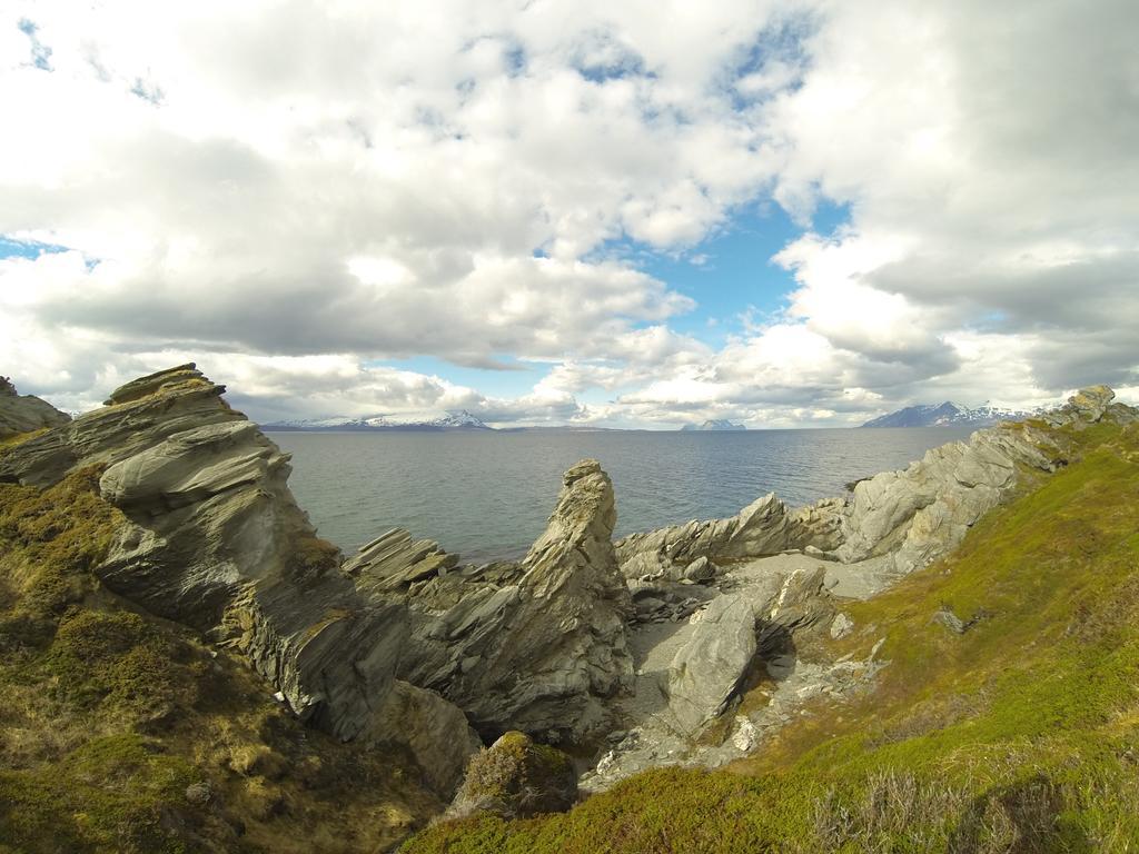 فيلا Lyngen Fjordcamp Nord-Lenangen المظهر الخارجي الصورة